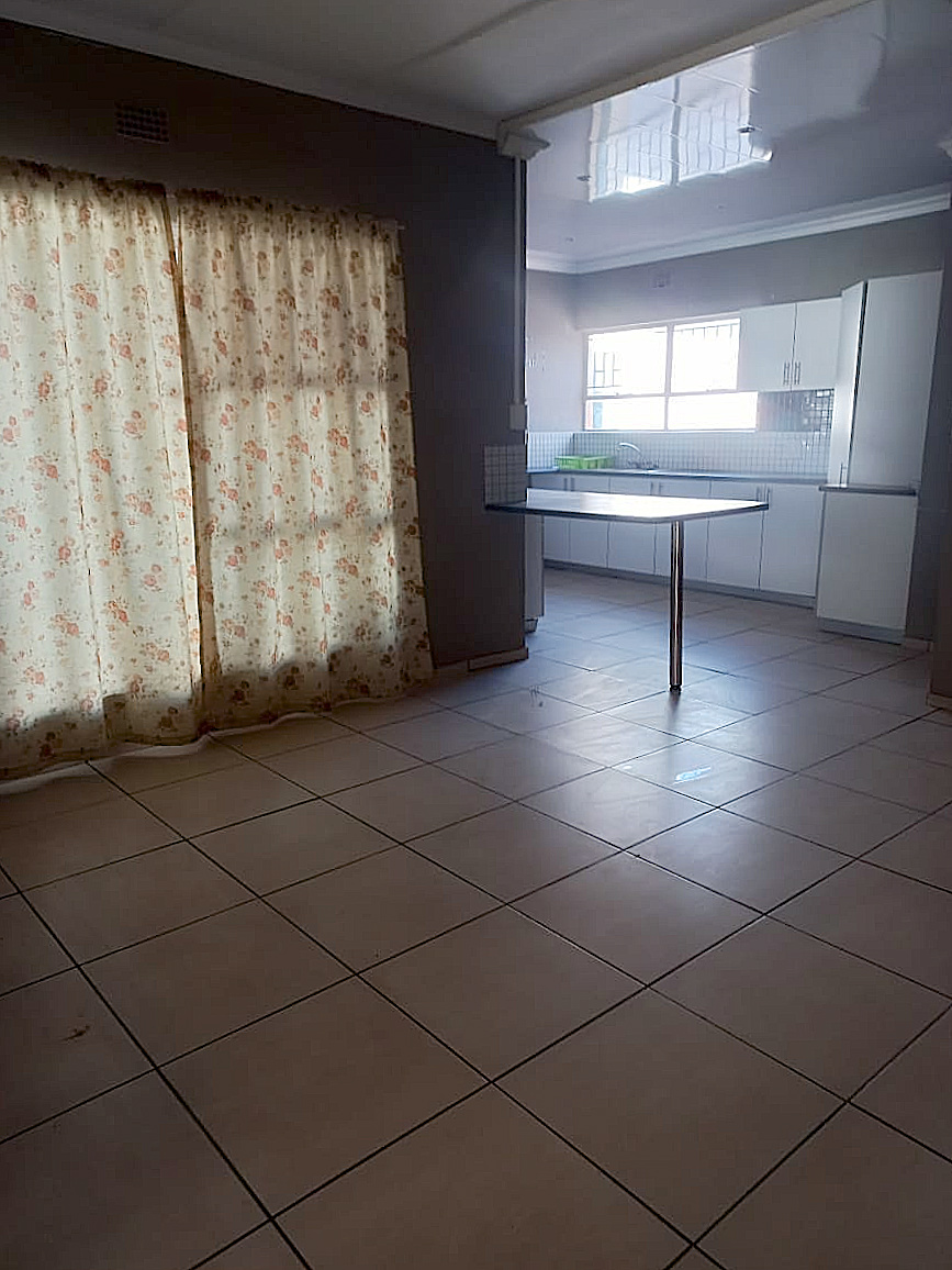 4 Bedroom Property for Sale in Vredenburg Western Cape